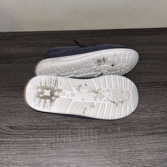 Hey Dude Wally Navy Lightweight Slip On Casual Comfort Shoes Youth Size 3 - Picture 7 of 8